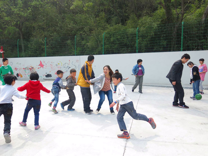 Hanthing Group has been doing loving care activity at welfare house